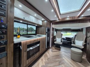 26 tonne horsebox living area