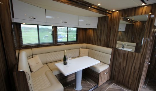 26 tonne horsebox living area
