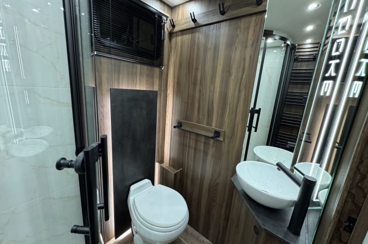 26 TONNE HORSEBOXES