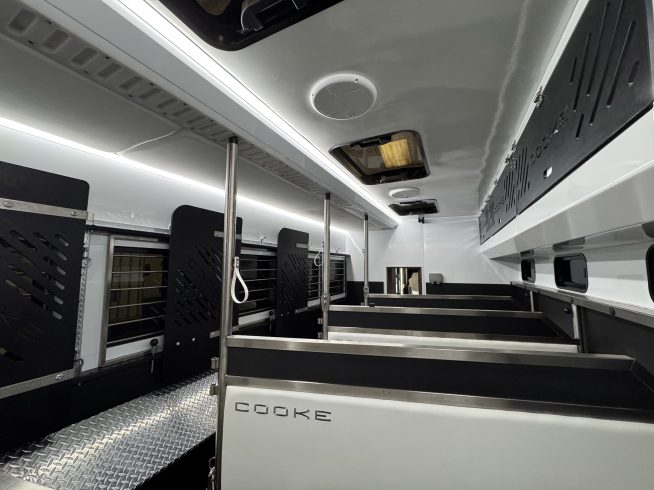 26 TONNE BESPOKE HORSEBOX FOR SALE – MADE TO ORDER