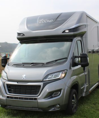 3.5 tonne horsebox countryman front exterior