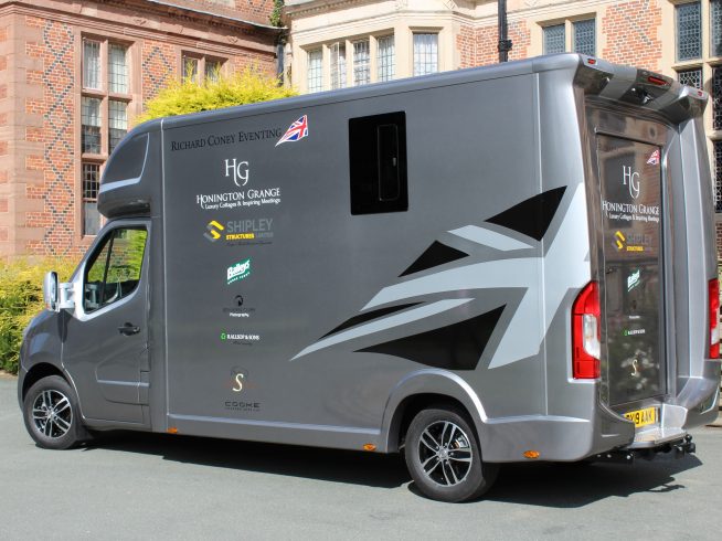 3.5 TONNE BESPOKE HORSEBOX FOR SALE – MADE TO ORDER