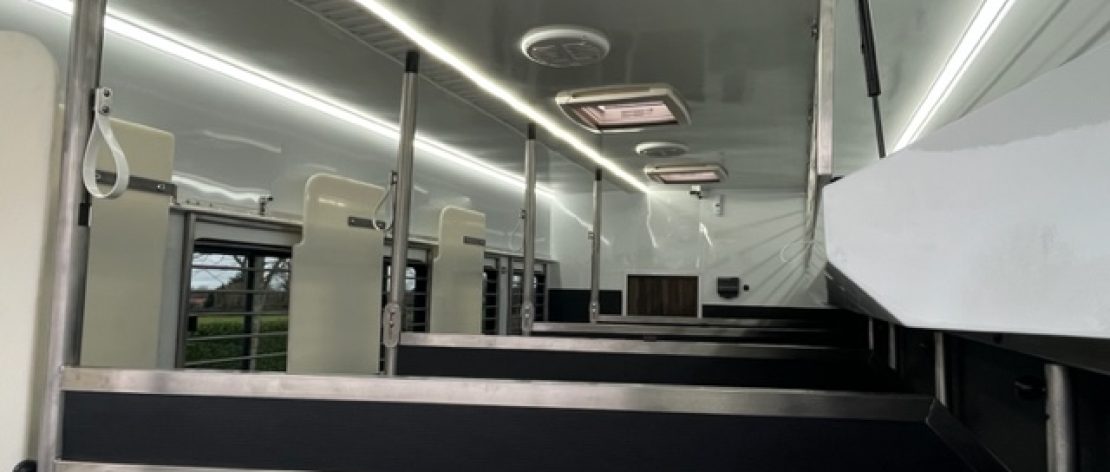 26 tonne horsebox horse area internal photo