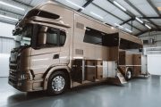 18 TONNE HORSEBOXES