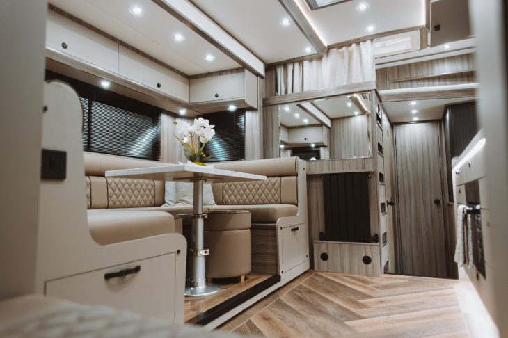 18 TONNE HORSEBOXES