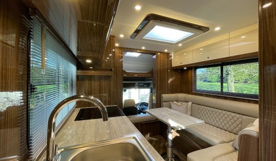 7.5 tonne horsebox kitchen and living area