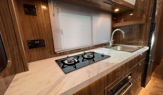 7.5 tonne horsebox kitchen worktops