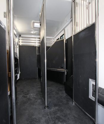 4.5 tonne horsebox horse stalls