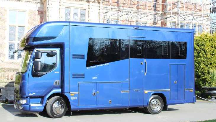 7.5 tonne horsebox premier blue