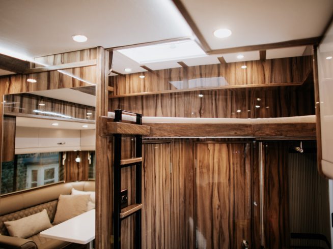 16 TONNE BESPOKE HORSEBOX FOR SALE – MADE TO ORDER