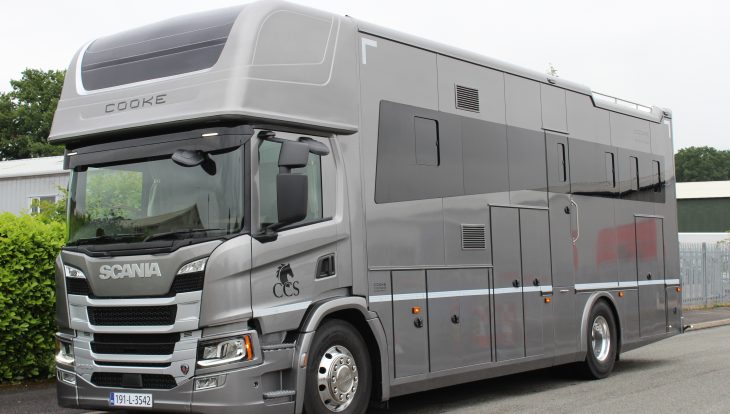 18 tonne horsebox platinum side exterior