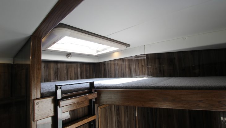 12 tonne horsebox premier cabin bed