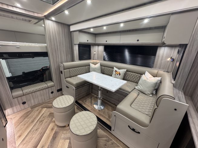 18 TONNE BESPOKE HORSEBOX FOR SALE – MADE TO ORDER