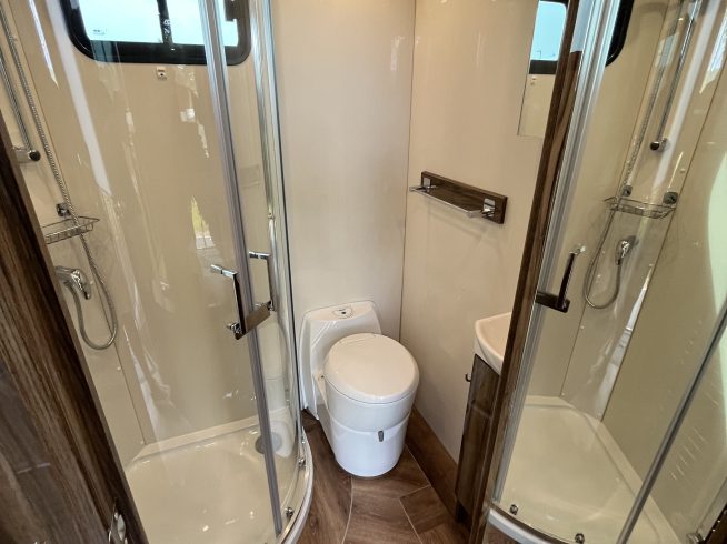 14t COOKE PLATINUM 4 HORSE