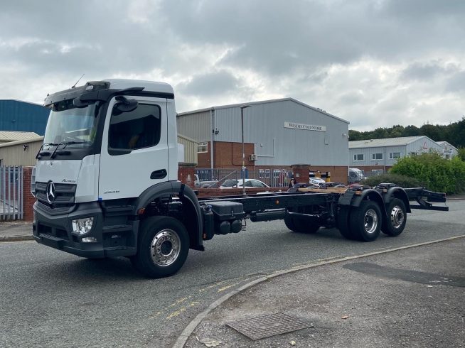 *** IN STOCK *** 26t Merc Actros 2546