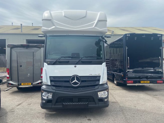 *** IN STOCK *** 26t Merc Actros 2546