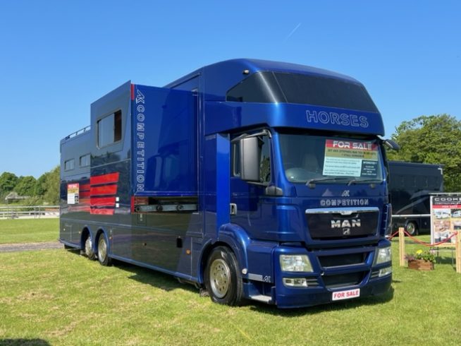 26T AKX (STEPHEX) MAN TGX 26-360 AUTO – 7 STALL HORSEBOX