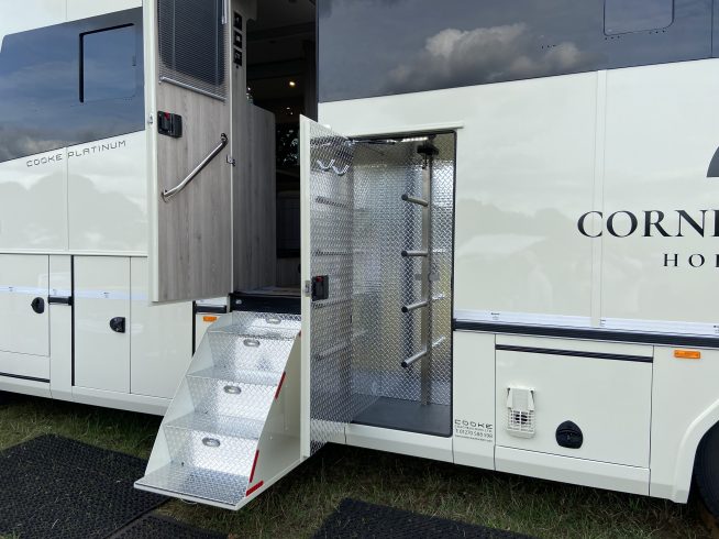2022 16t COOKE PLATINUM 4 HORSE