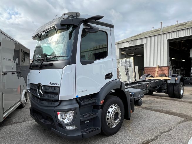 18t Mercedes Actros 1832