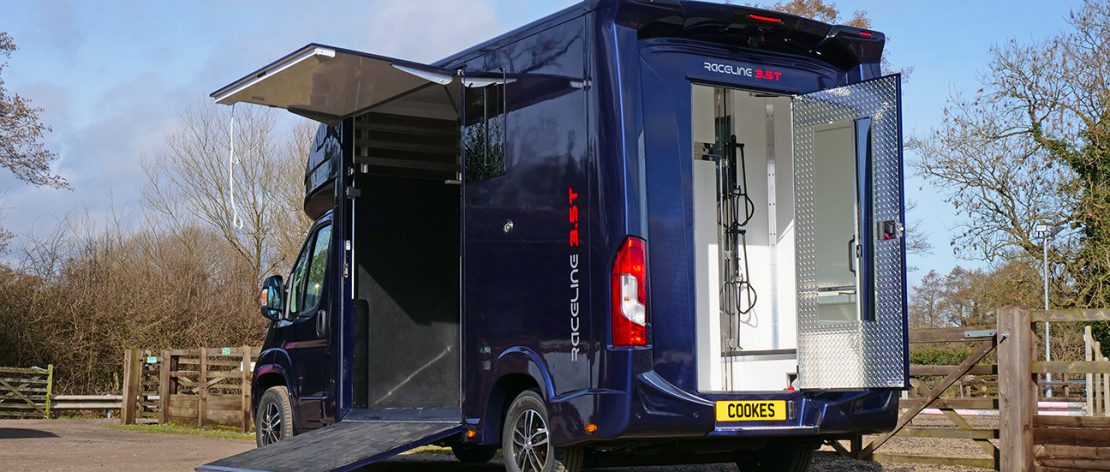 3.5 tonne horsebox back side view