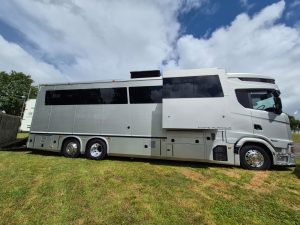 scania 500s chassis cab for custom build