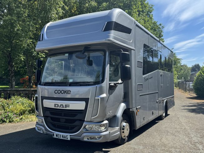7.5t Cooke Premier Luxury Horsebox