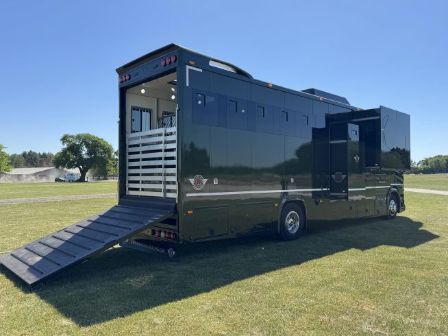18t Empire Ultimate 5 Horsebox – Scania P320 Auto