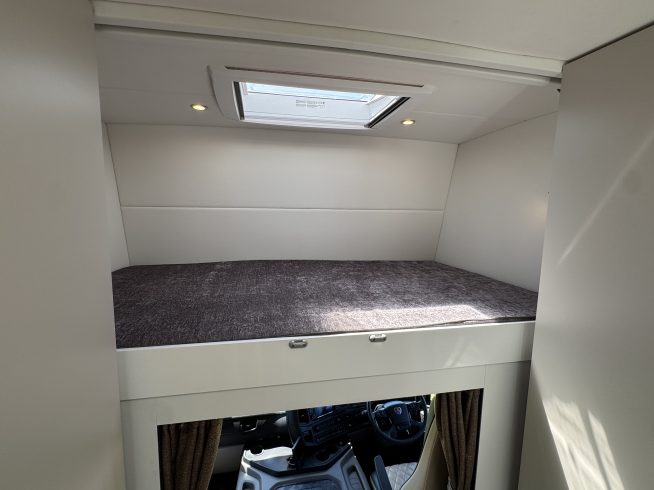 18t Empire Ultimate 5 Horsebox – Scania P320 Auto