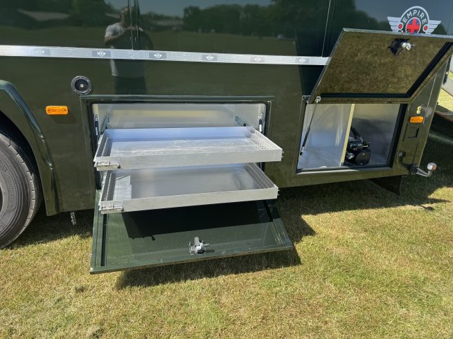 18t Empire Ultimate 5 Horsebox – Scania P320 Auto