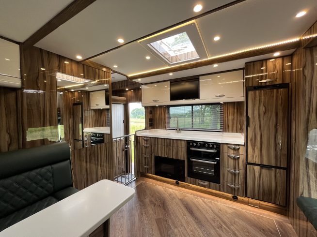 14t COOKE PLATINUM 4 HORSE