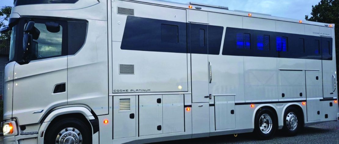 26 tonne horsebox external