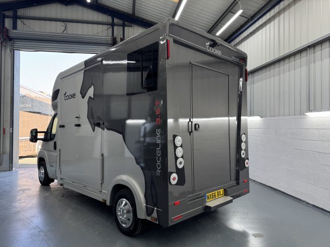 3.5t Cooke Raceline – Stallion
