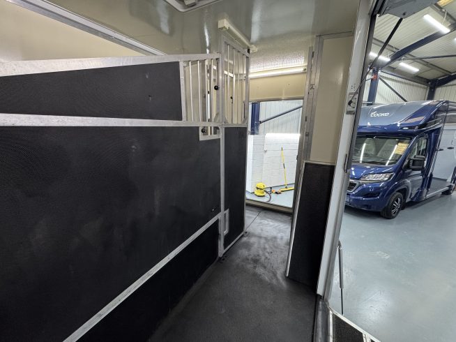 3.5t Cooke Raceline – Stallion
